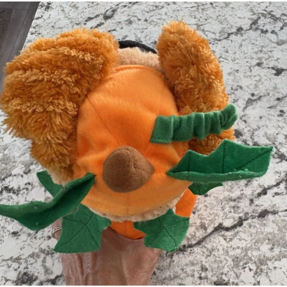 Avon Halloween Singing Dog w/ Trick or Treat Bag Pumpkin Outfit We Got the Treat